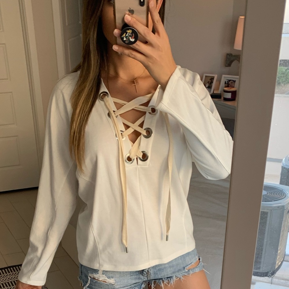 Essue Sweater Top